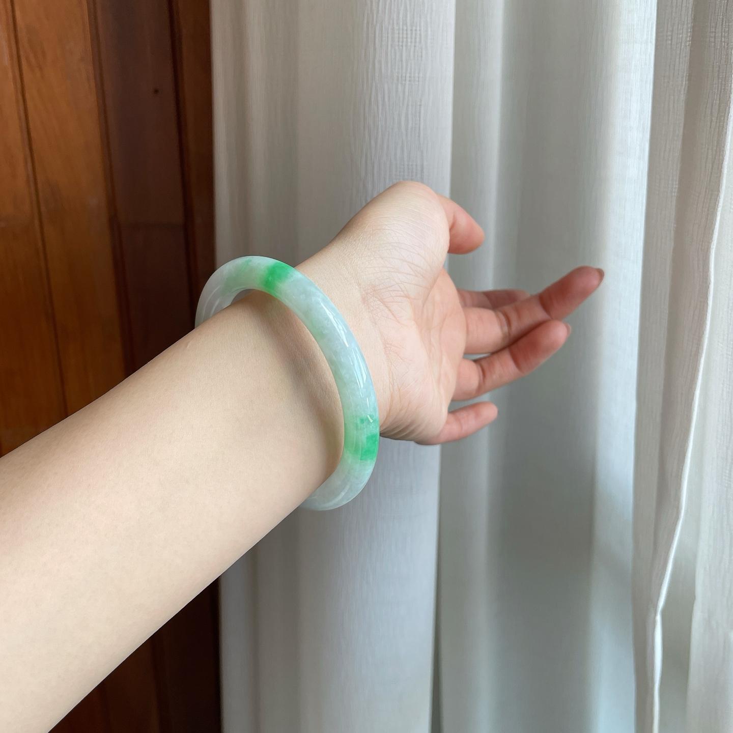 糯冰飘花翡翠美人条手镯（59mm）（yc302151）