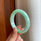 糯冰带翠色翡翠平安镯（53.6mm)（yc373964）