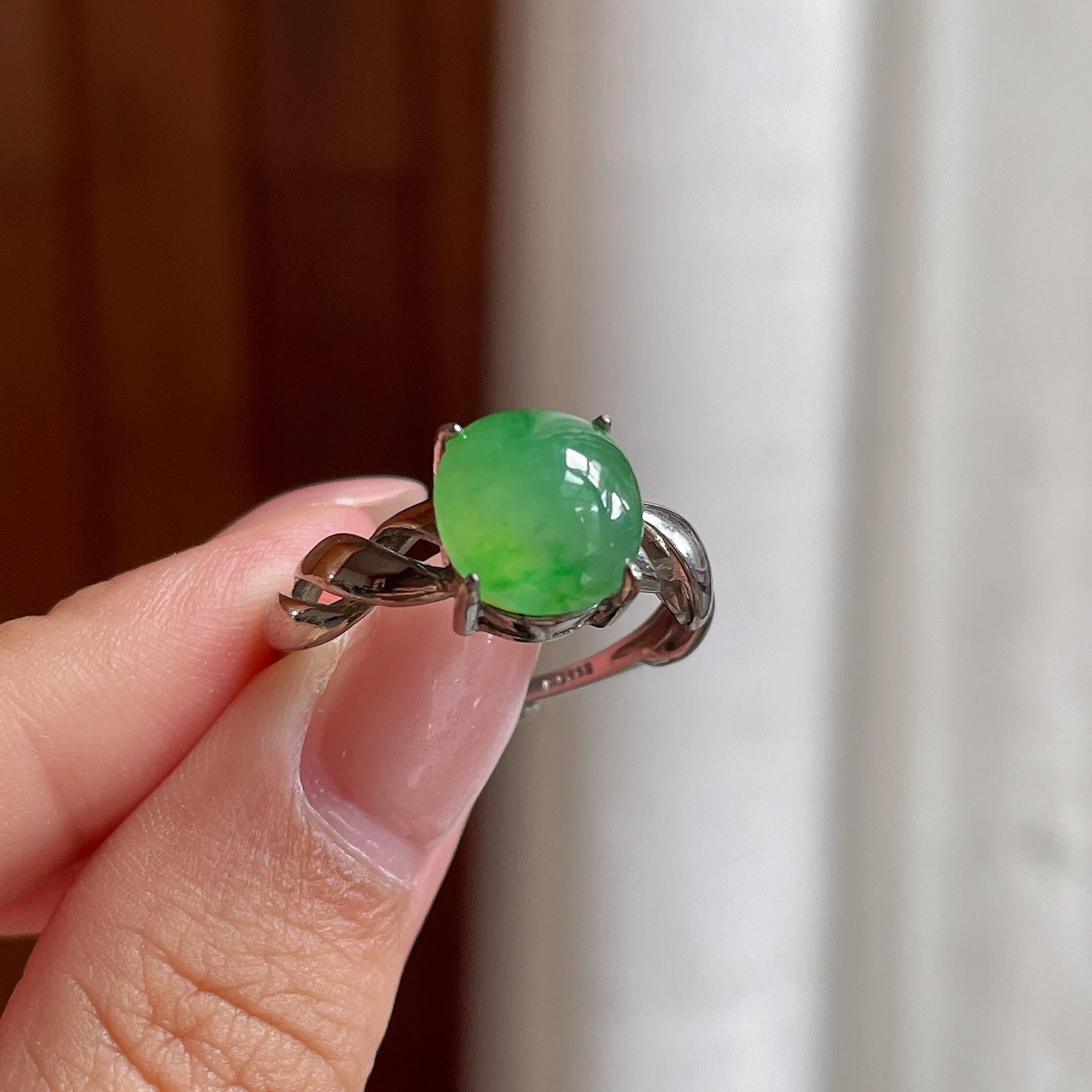 S925银镶冰种果绿戒指 天然缅甸A货翡翠（yc527324）