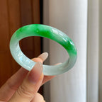 糯冰阳绿翡翠贵妃镯（53mm）（yc268231）