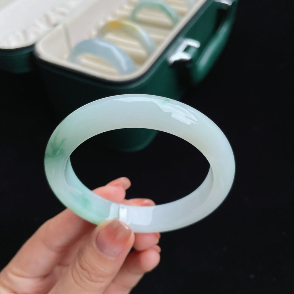 细糯冰飘花正圈翡翠手镯（55.8mm）（yc017034）