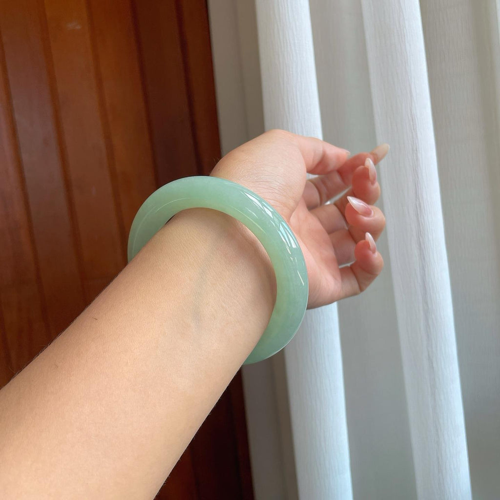 糯冰晴底翡翠圆条手镯（58mm）（yc274438）