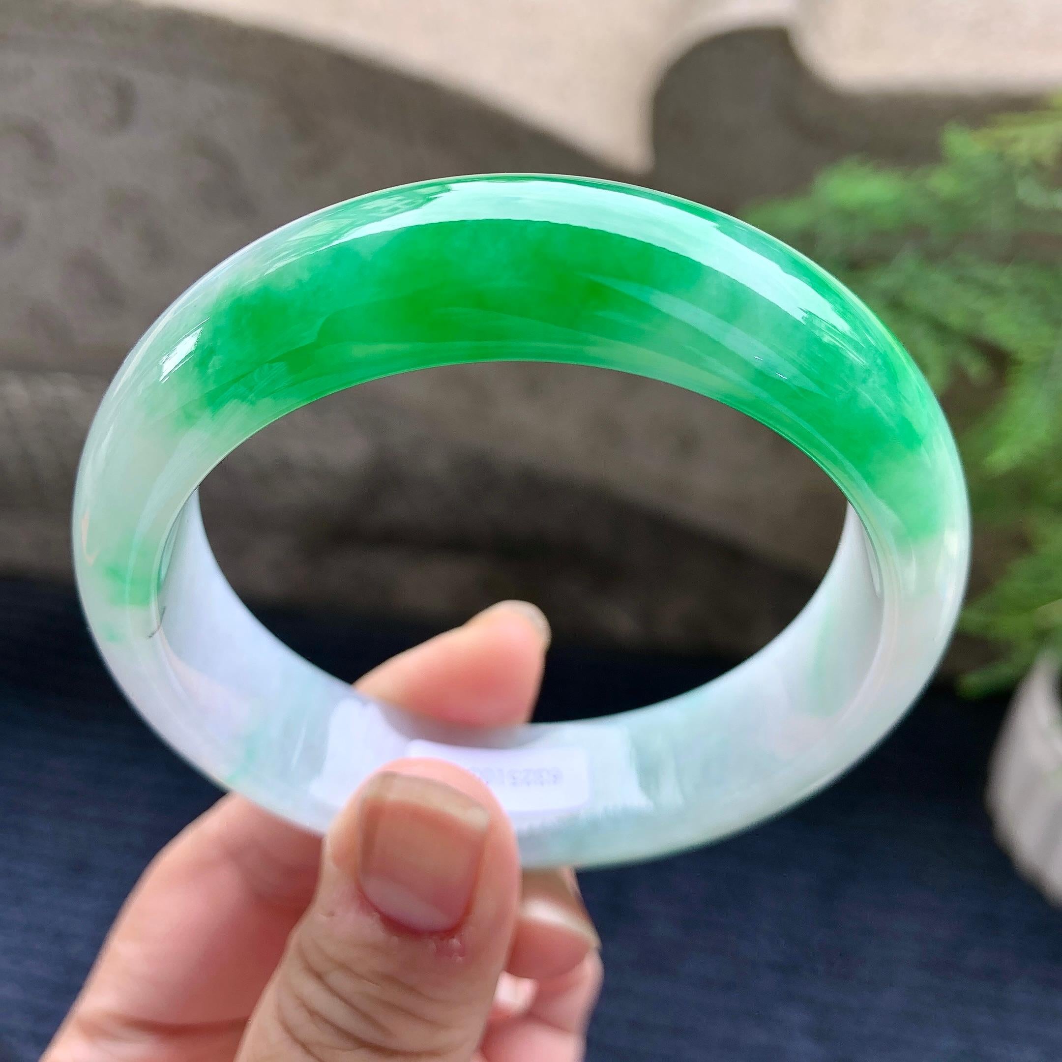 细糯种飘阳绿宽版轮胎手镯（59.8mm）（yc253725）