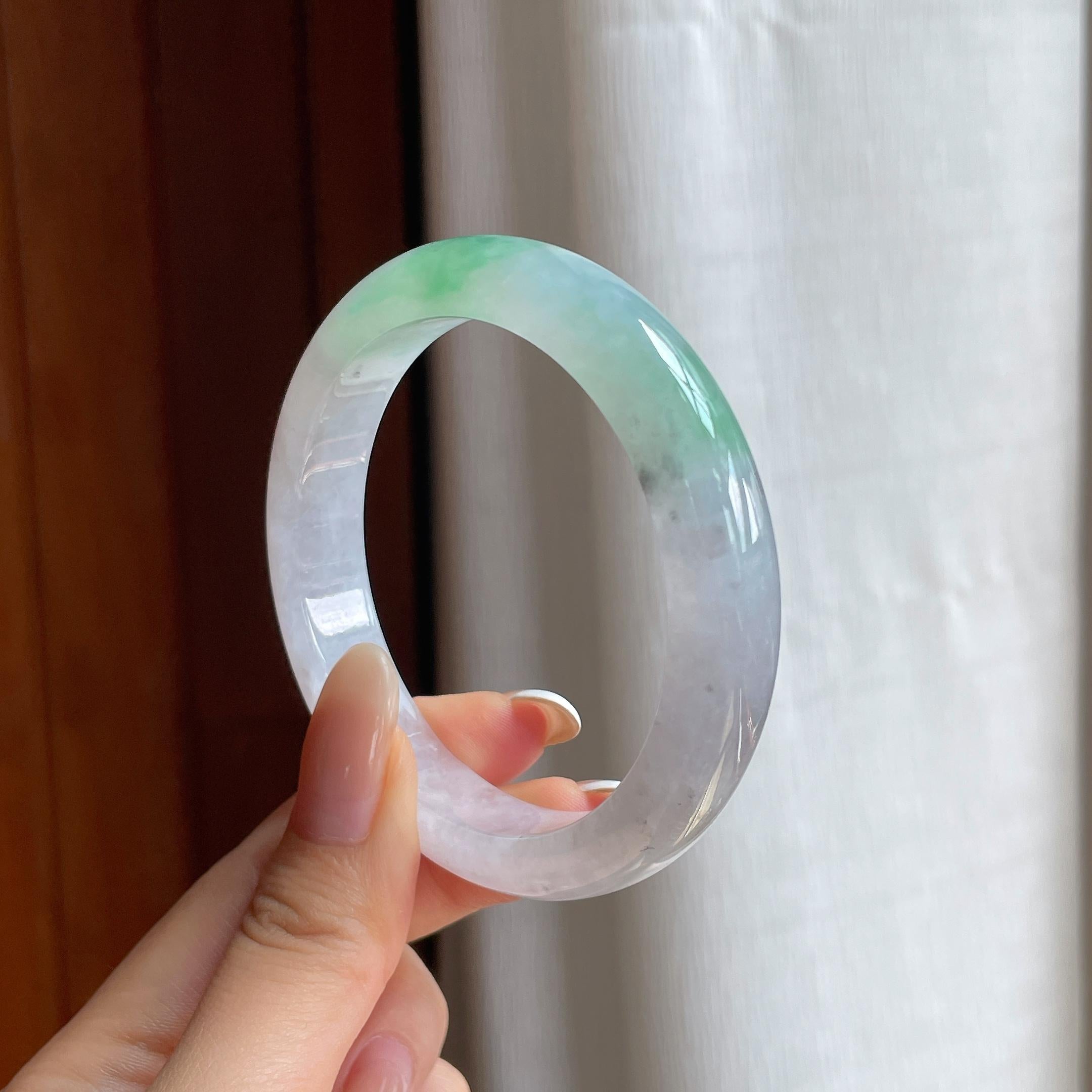 糯冰带色翡翠平安镯（56mm)（yc411304）