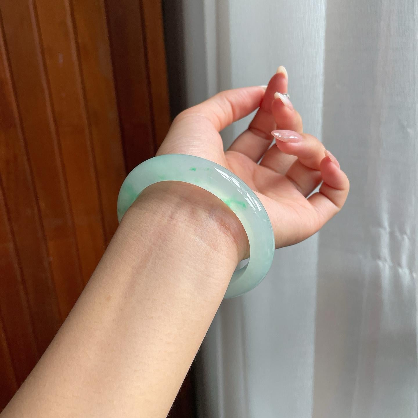 冰种飘绿花翡翠平安镯（56mm）（yc206754）