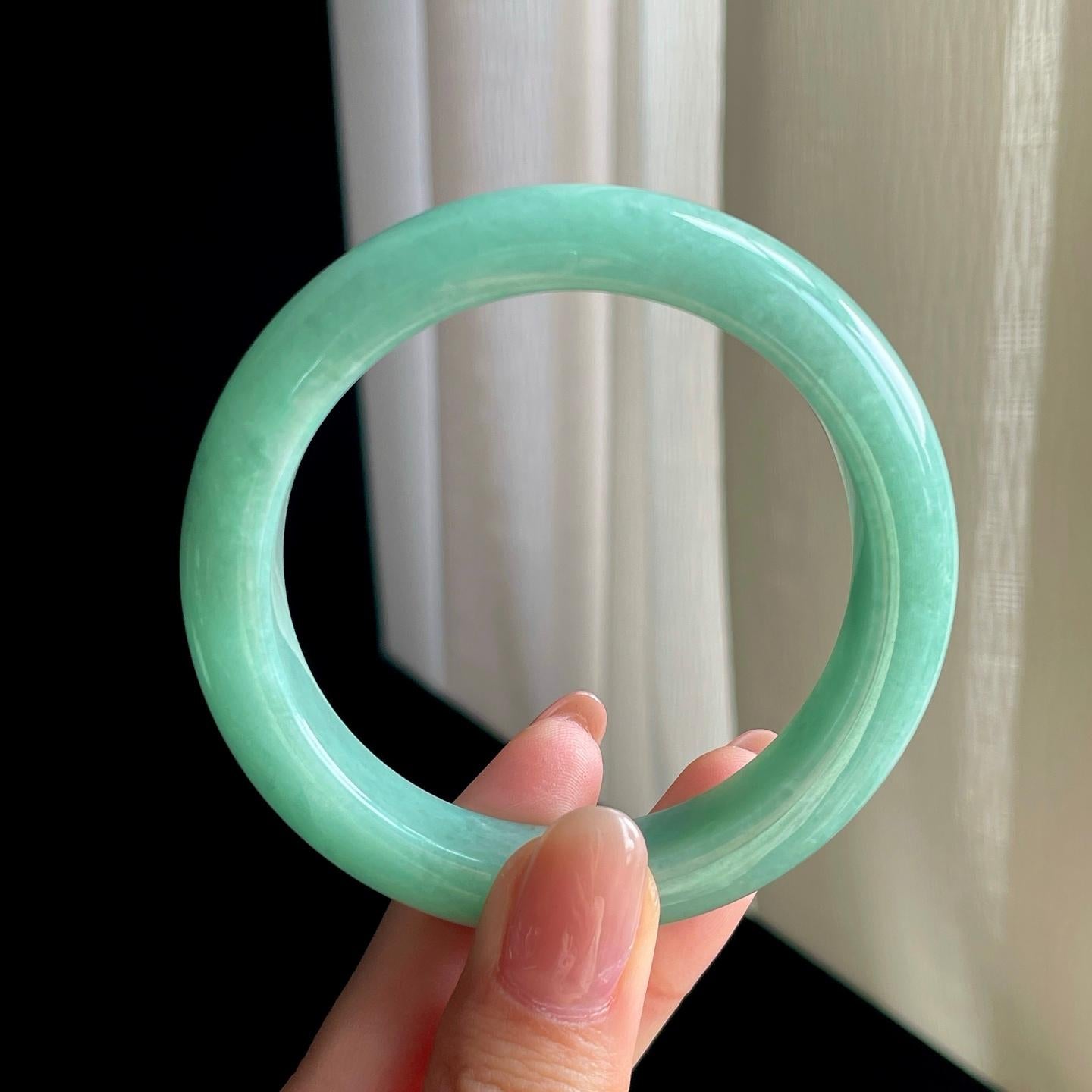 糯冰晴底翡翠平安镯（54mm)（yc342198）