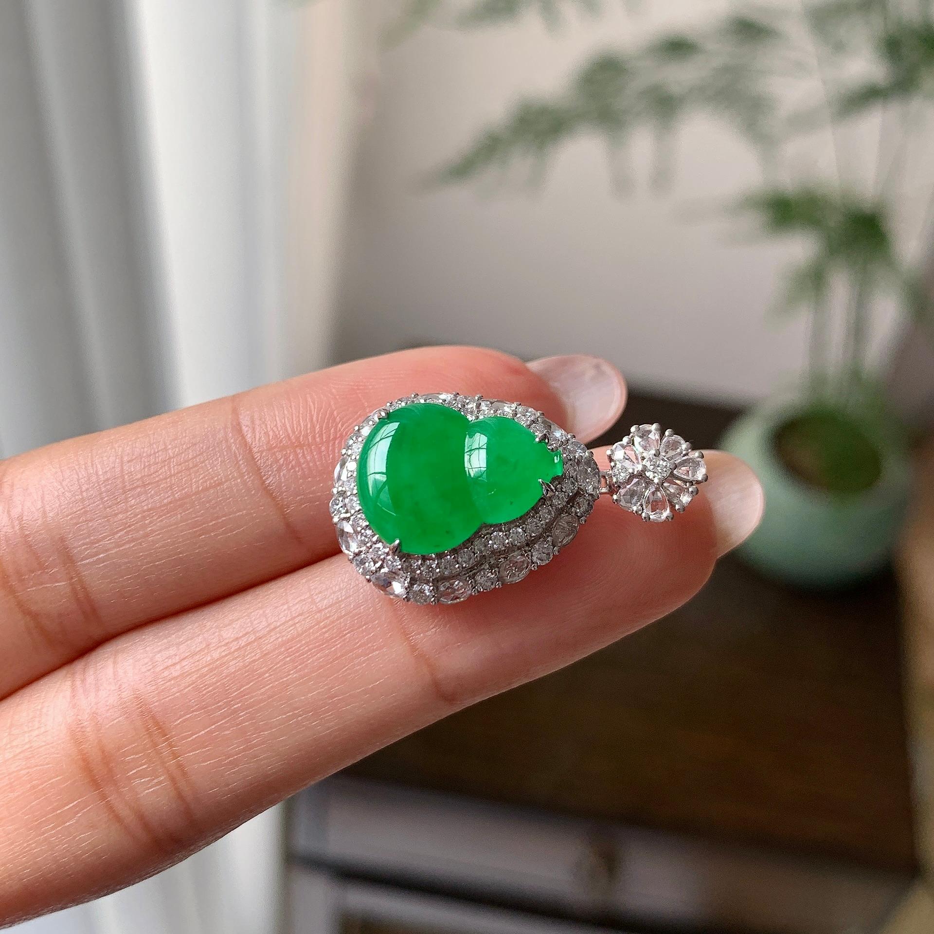 18k金钻镶冰种翠绿葫芦戒指/吊坠（两用款）（yc286403）