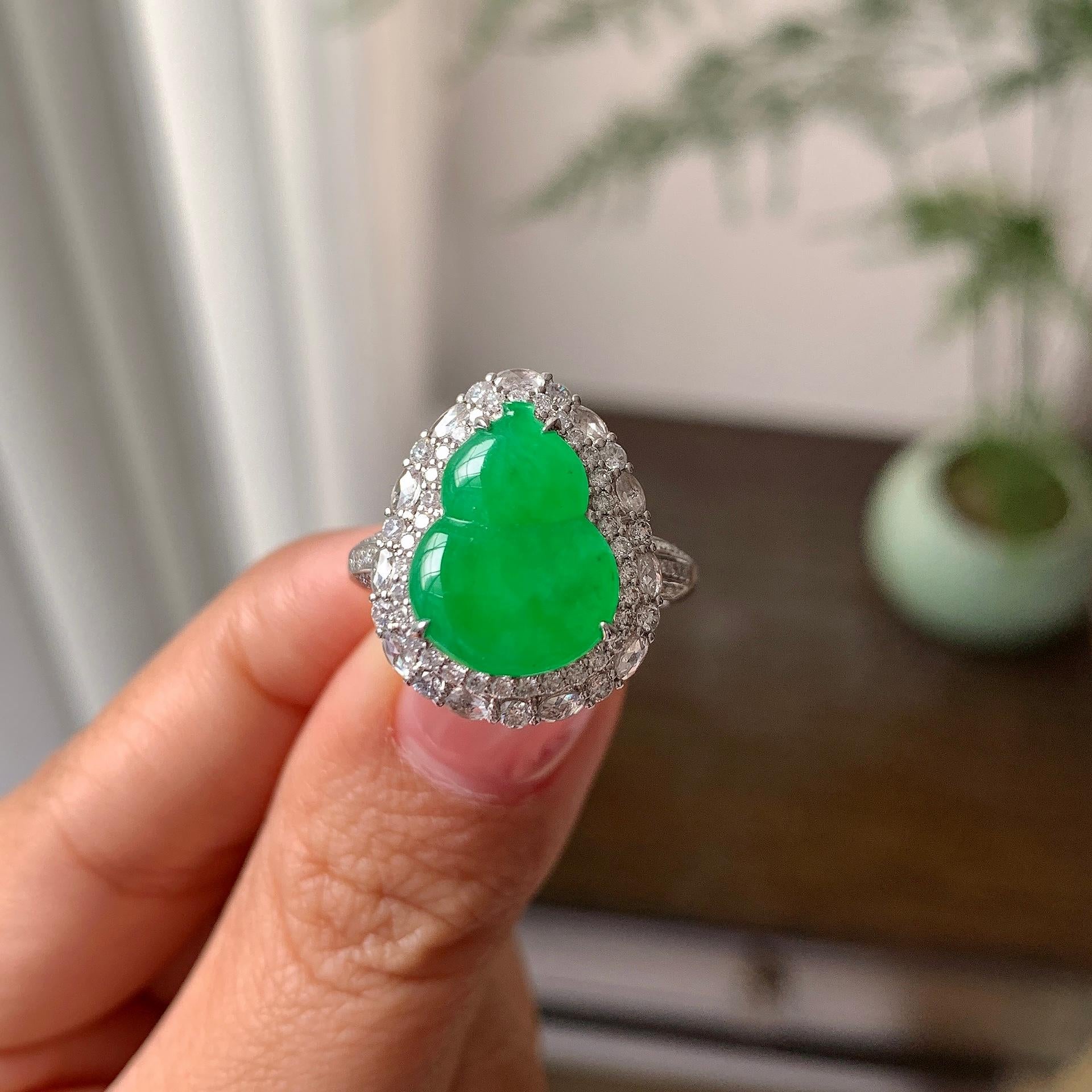 18k金钻镶冰种翠绿葫芦戒指/吊坠（两用款）（yc286403）