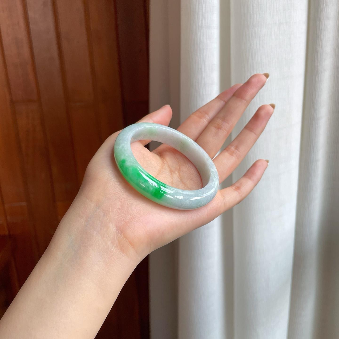 糯冰带色翡翠平安镯（53mm)（yc373873）
