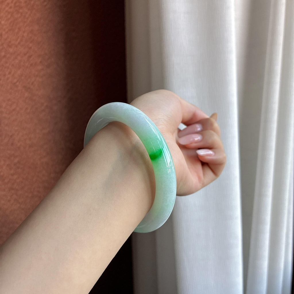 糯冰带一抹翠绿圆条手镯 58圈（yc761914）