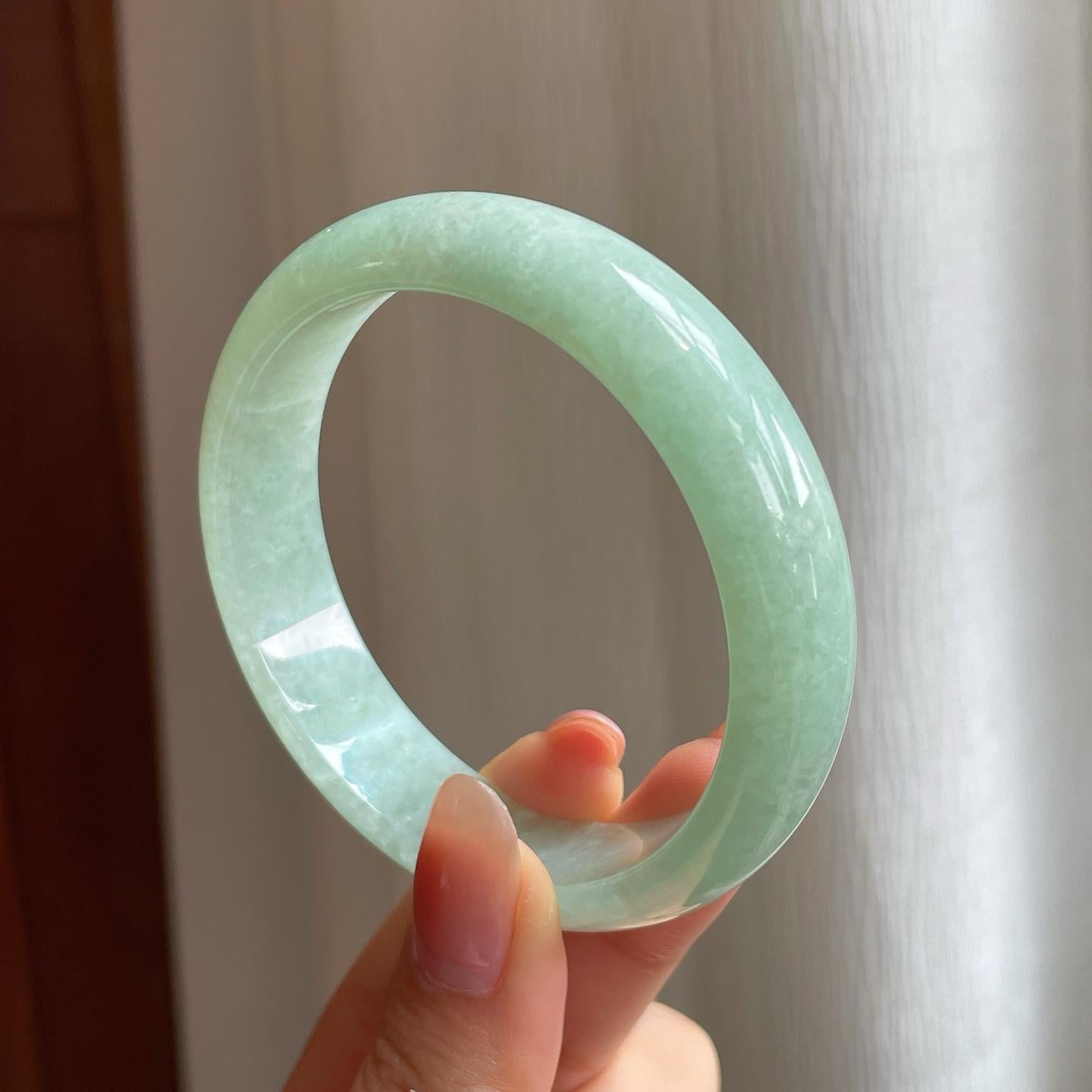 糯冰晴底翡翠平安镯（56mm)（yc345512）