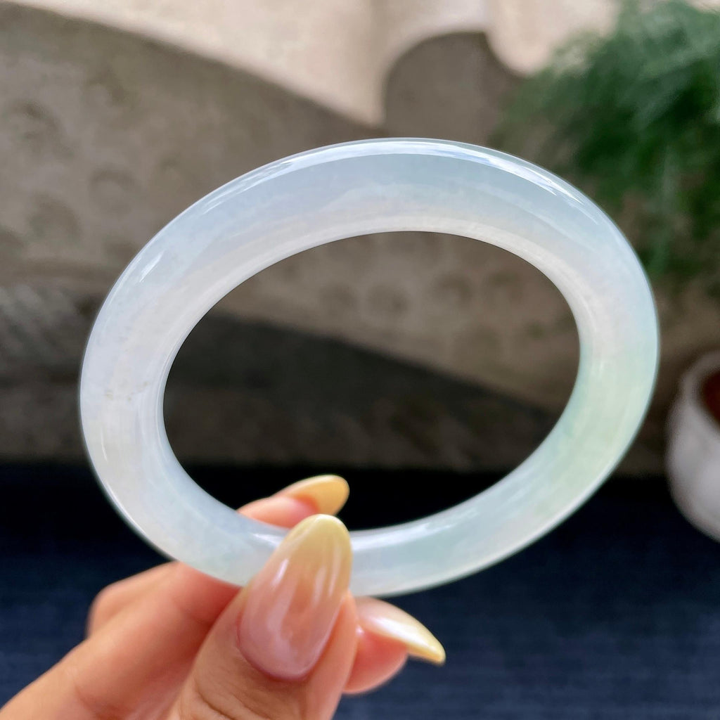 糯冰种飘花圆条手镯56.2圈        天然缅甸A货翡翠（yc452171）