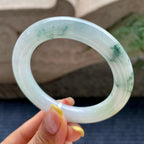 细糯种飘花黄翡圆条手镯54.5圈      天然缅甸A货翡翠（yc376057）