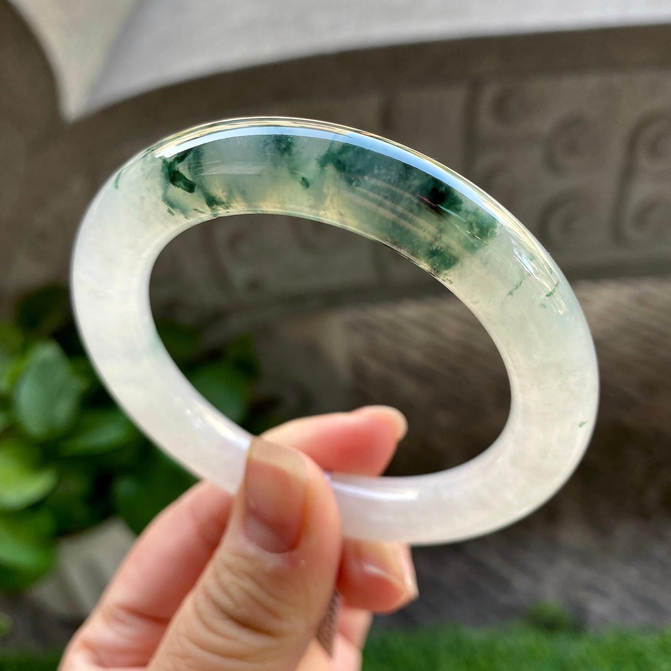 糯冰种飘花圆条手镯（54.7mm）（yc304783）