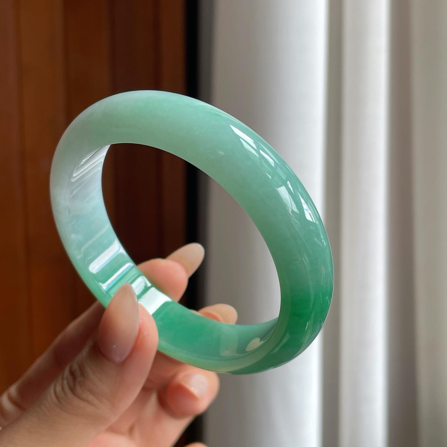 糯冰带色翡翠平安镯（58mm）（yc238189）