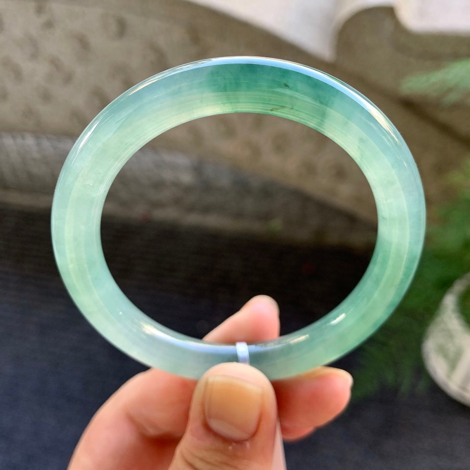 糯冰晴水飘花圆条手镯（53.8mm）（yc028508）