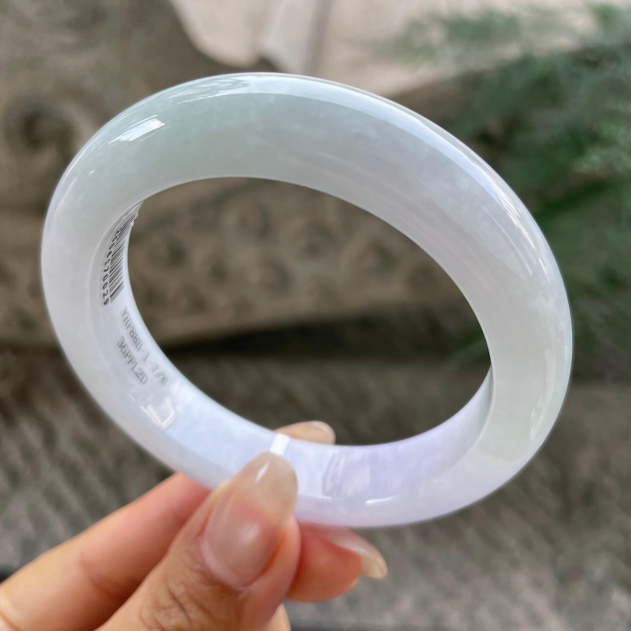细糯种淡春彩正圈平安镯56圈   天然缅甸A货翡翠（yc351378）