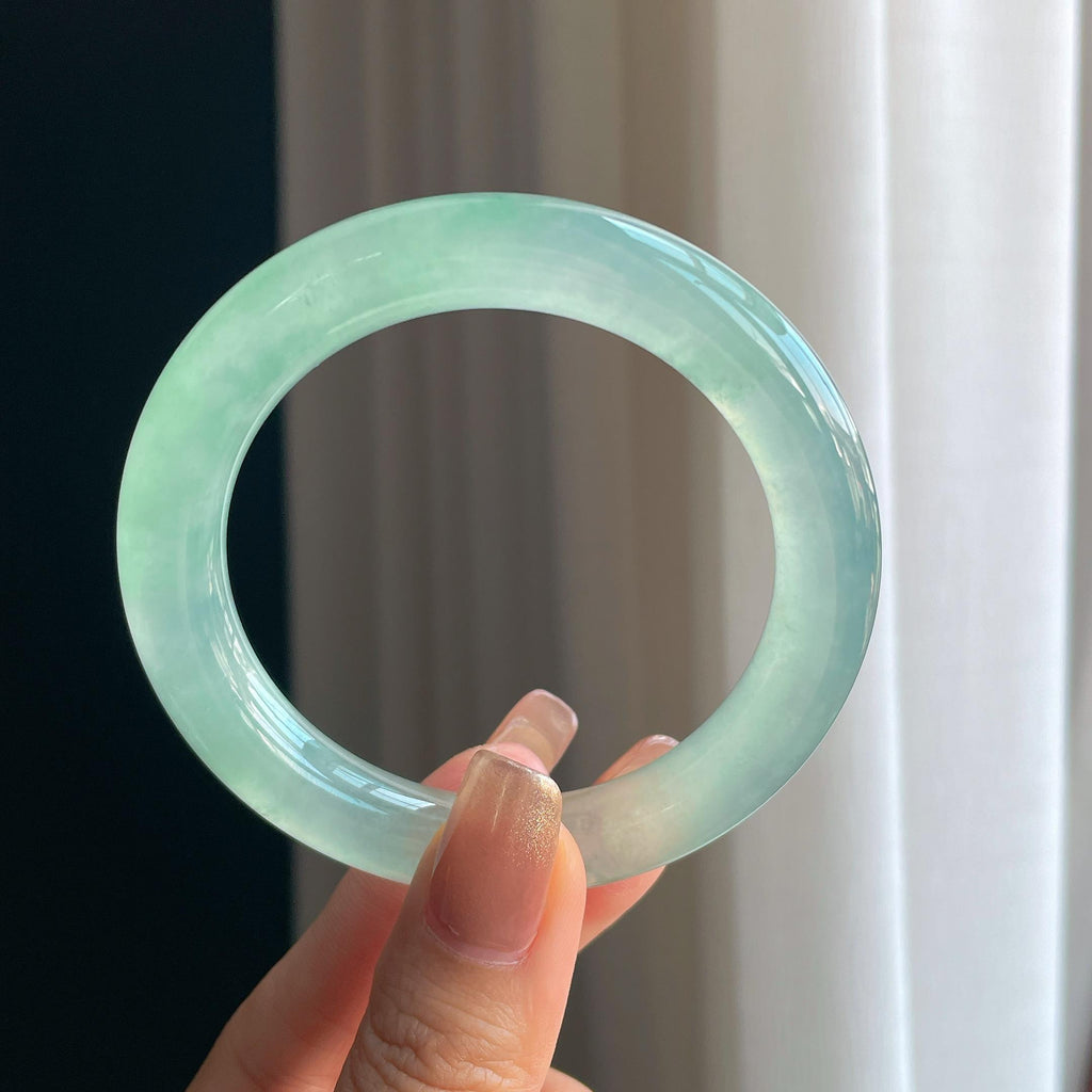 冰种晴绿底翡翠圆条手镯（54.7mm）（yc376748）