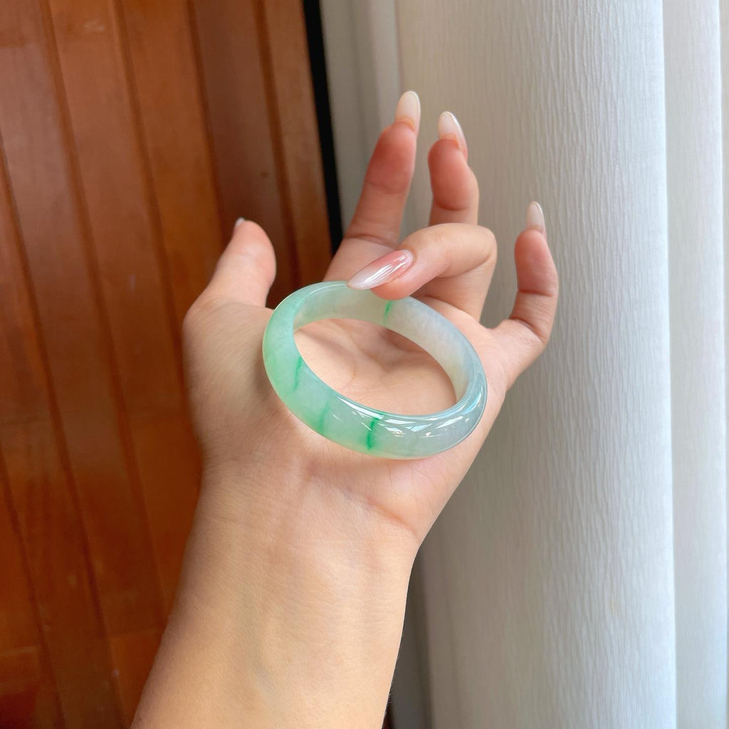 糯冰飘花翡翠贵妃镯（53.6mm）（yc270329）