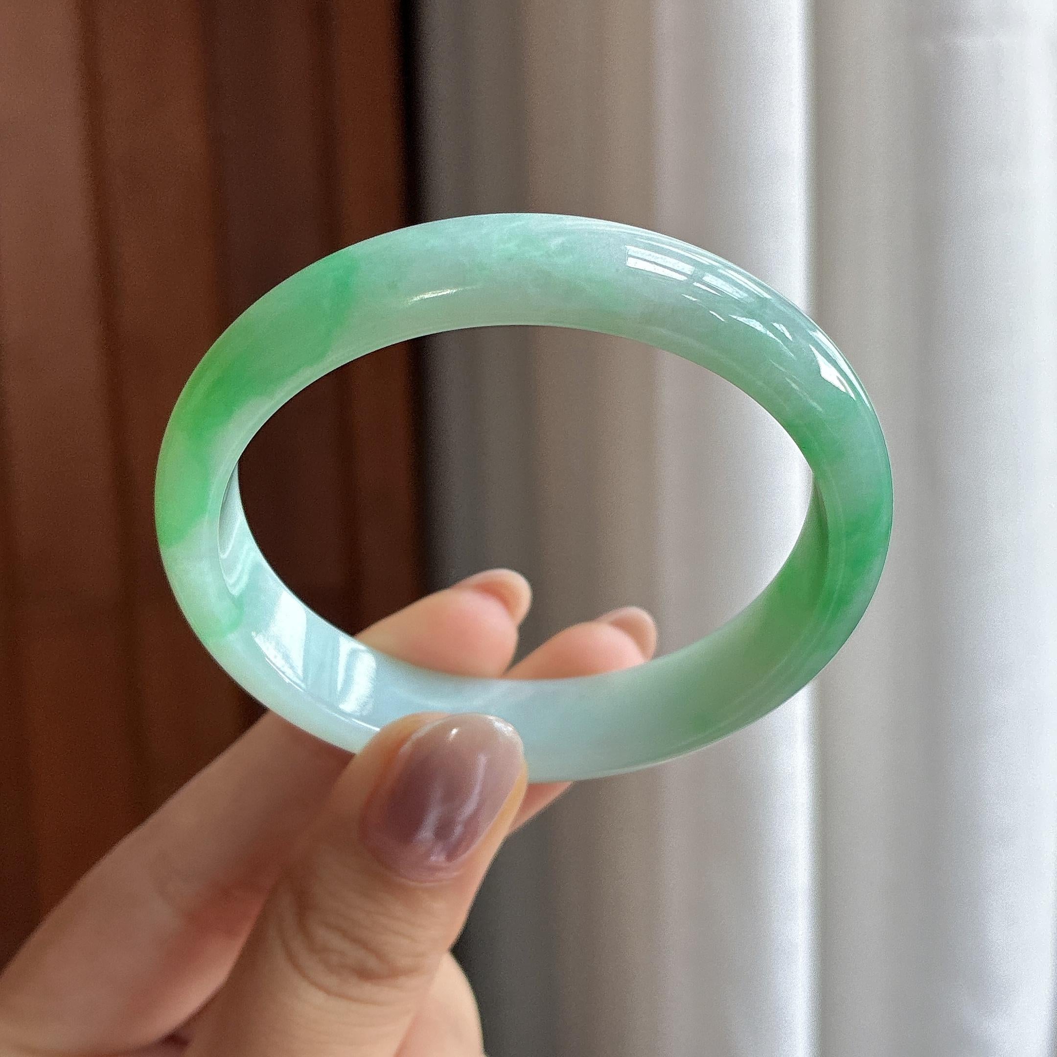细糯冰带色贵妃镯 52圈 天然缅甸A货翡翠（yc502712）