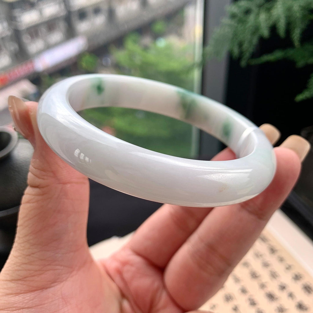 大圈口 细糯种飘绿花正圈平安镯 61.3圈口 天然缅甸A货翡翠（yc477605）