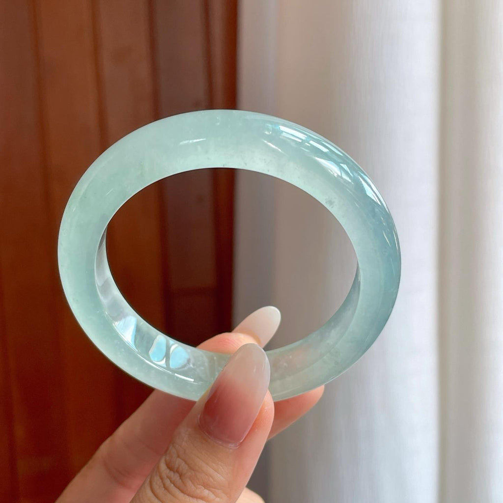 冰玻种淡晴底翡翠平安镯（54.5mm）（yc269034）