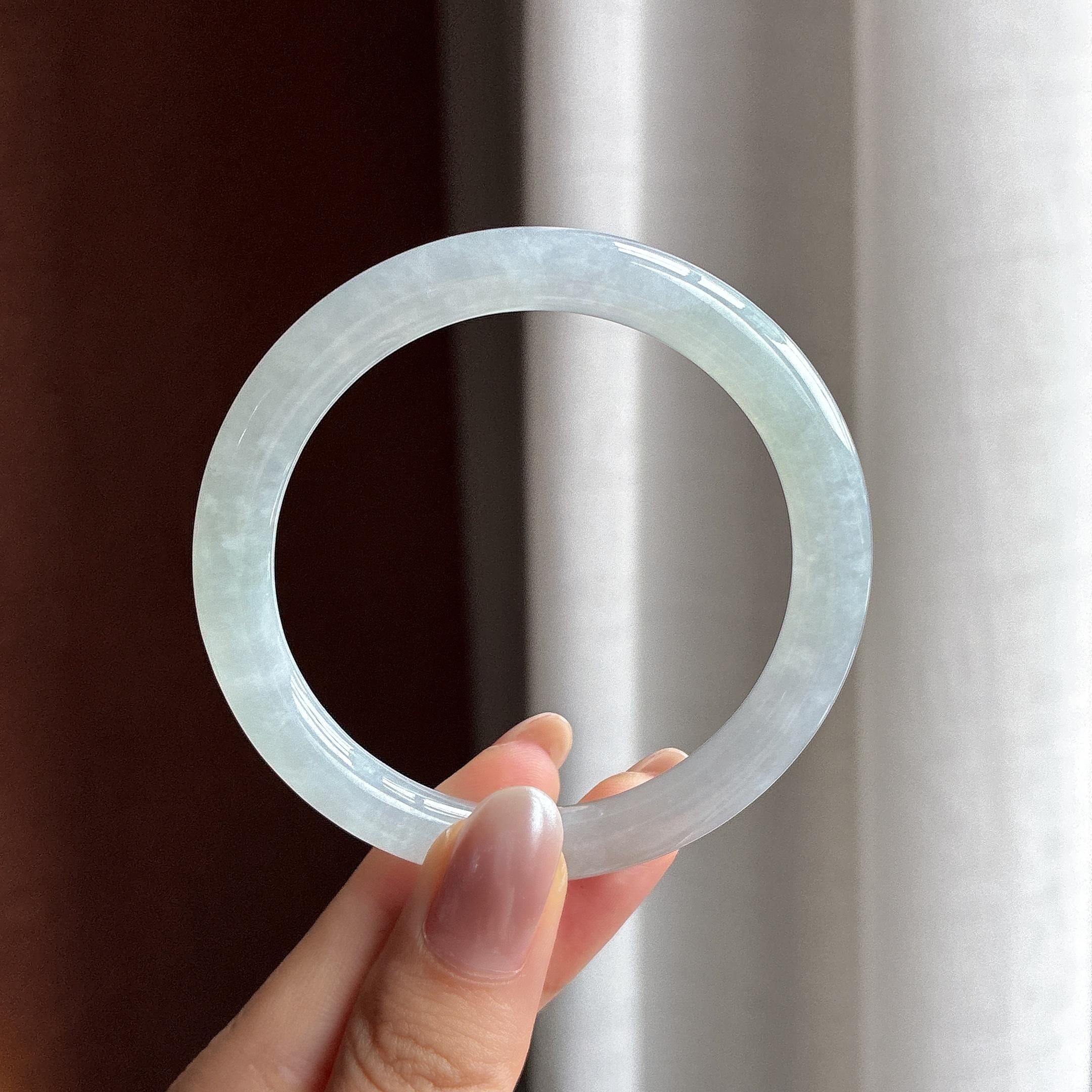 糯冰淡底色圆条手镯 53圈 天然缅甸A货翡翠（yc692670）
