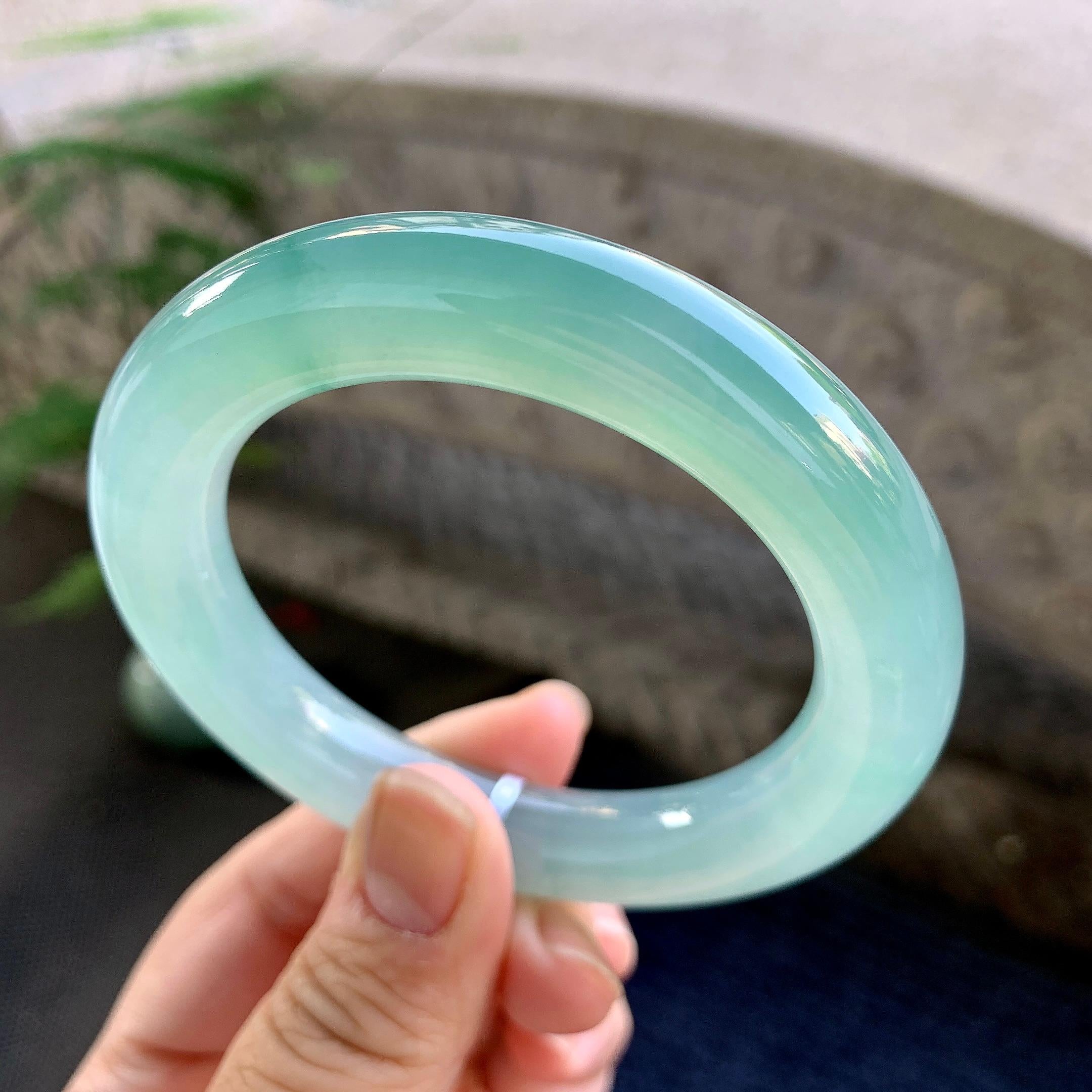 糯冰种晴水圆条手镯（55.3mm）（yc264050）