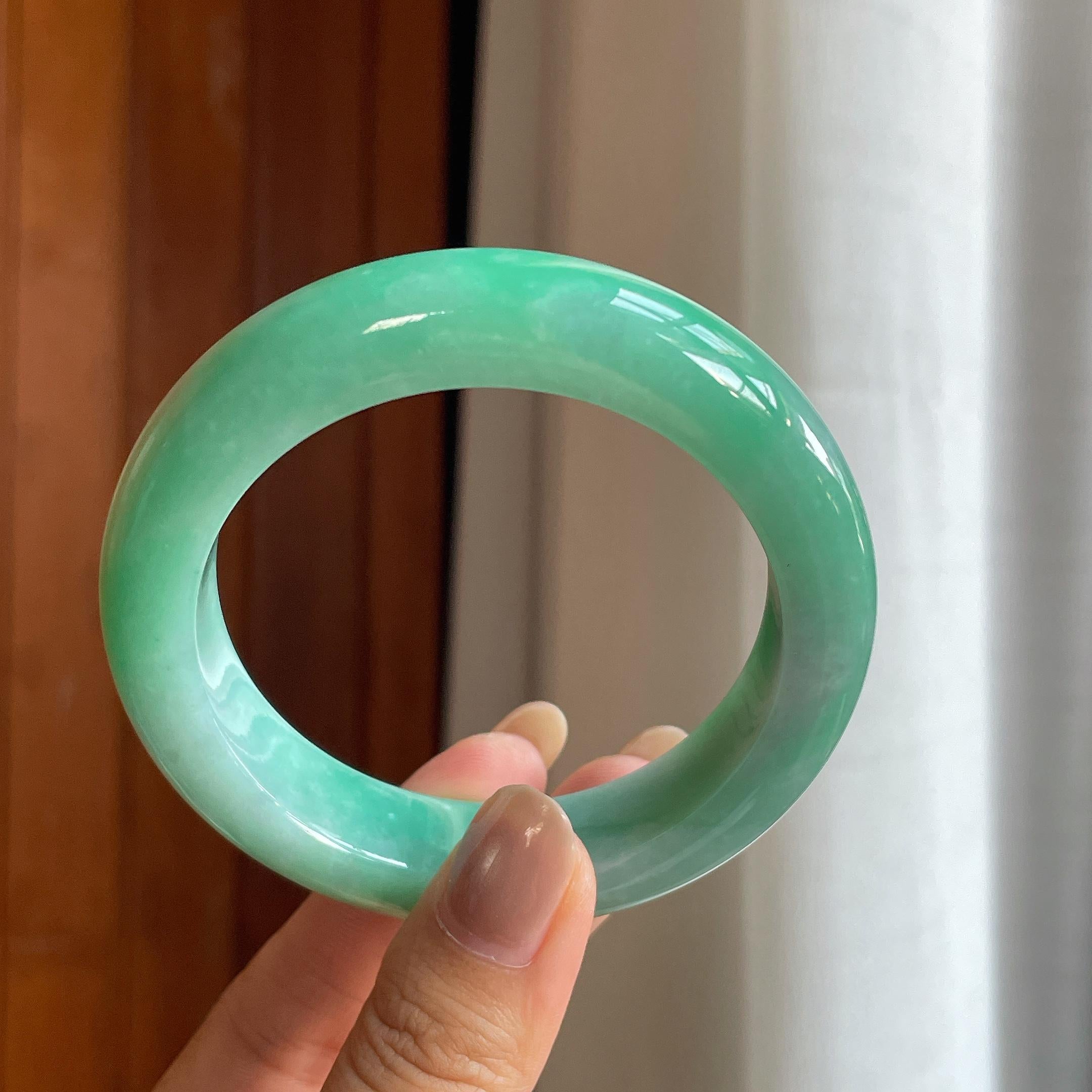 糯冰果绿翡翠平安镯（57.8mm）（yc415356）