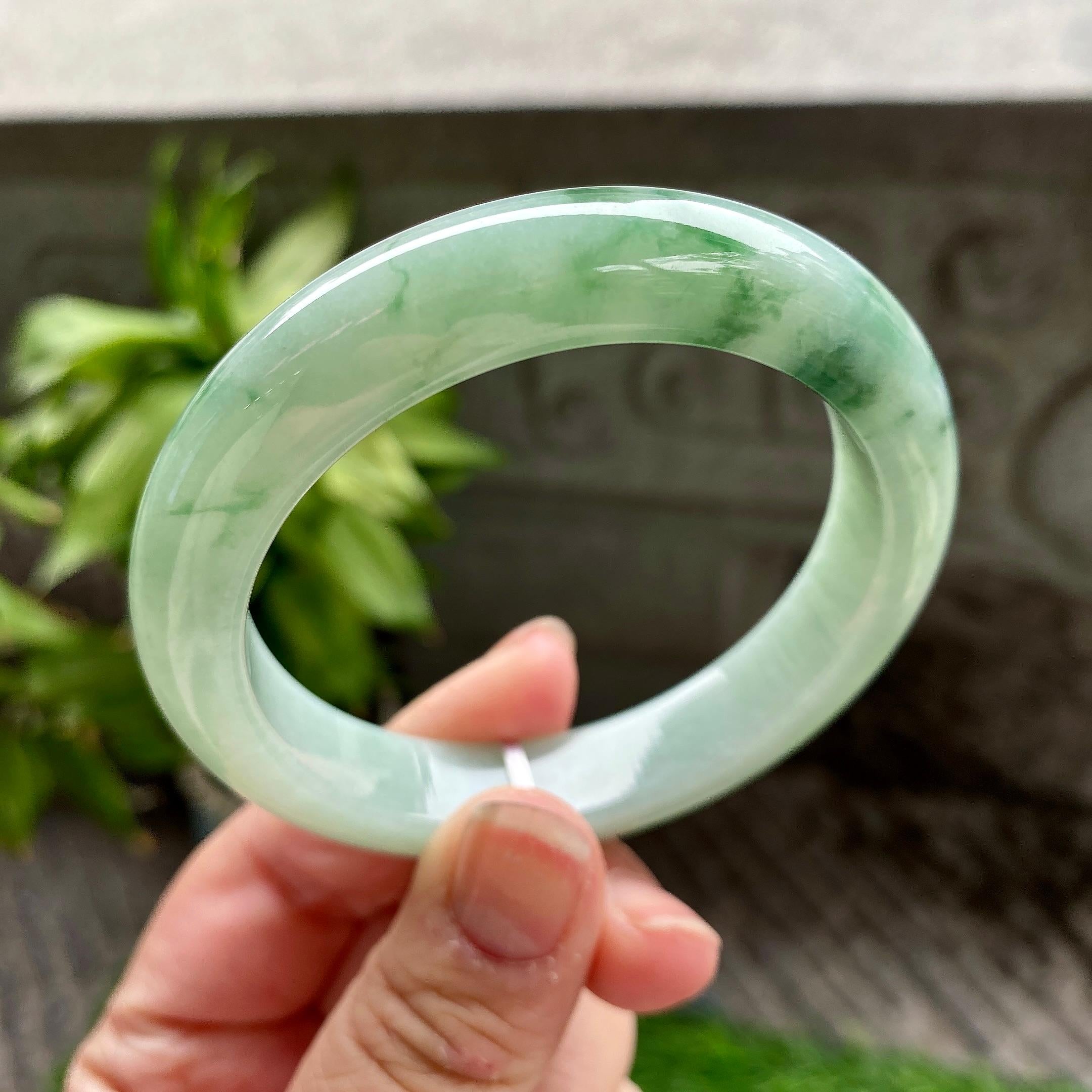 细糯种飘蓝绿花正圈平安镯55.3圈口 天然缅甸A货翡翠（yc317272）