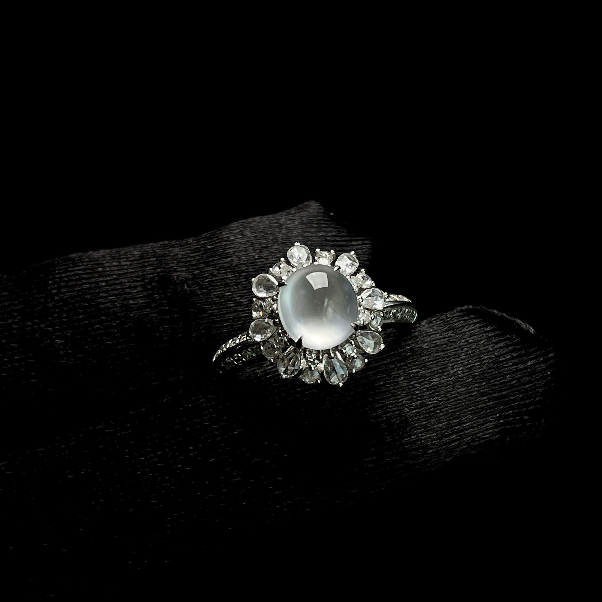 18k金钻镶冰种无色蛋面戒指（yc265734）