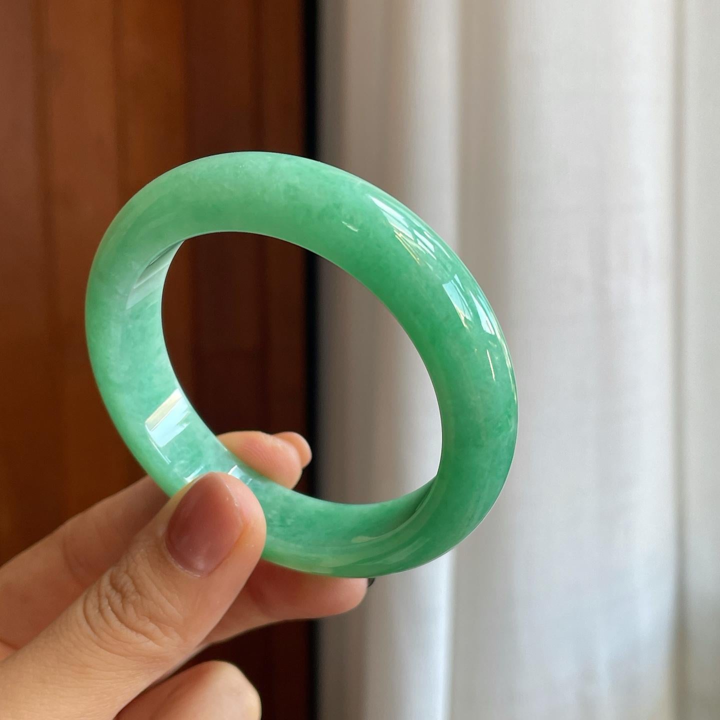 糯冰果绿翡翠平安镯（53.7mm）（yc278726）