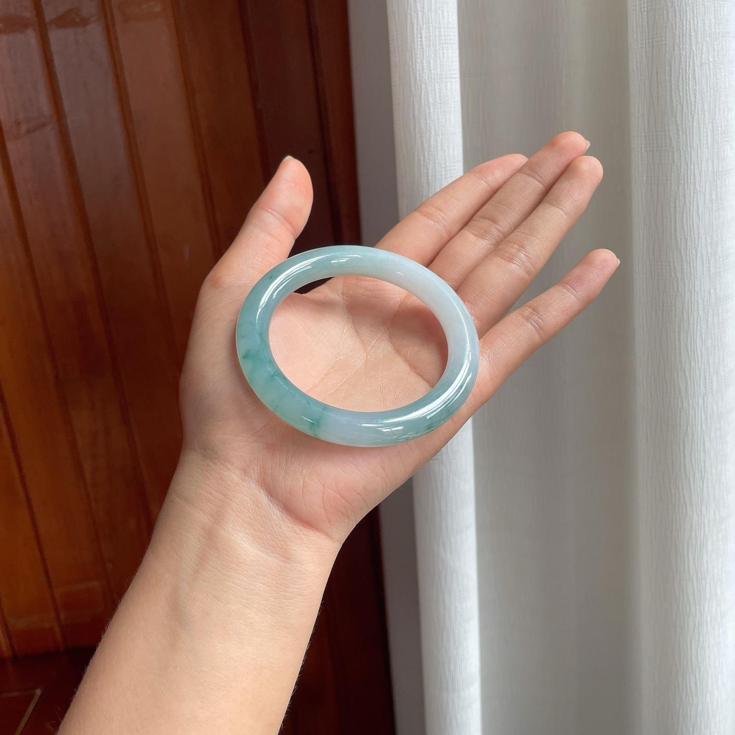 糯冰飘花翡翠圆条手镯（55mm）（yc397228）
