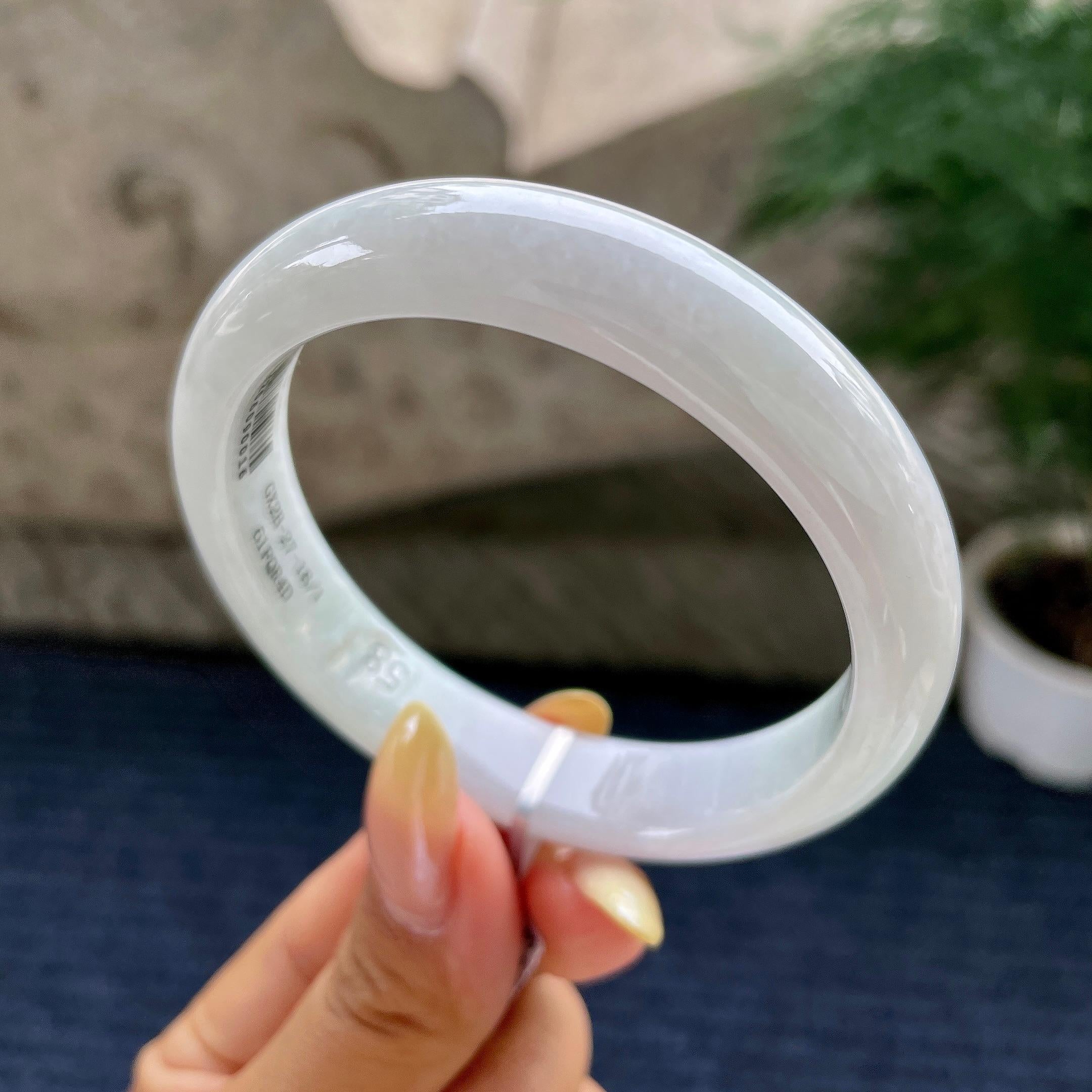 细糯种淡春彩正圈平安镯58.2圈 天然缅甸A货翡翠（yc481948）