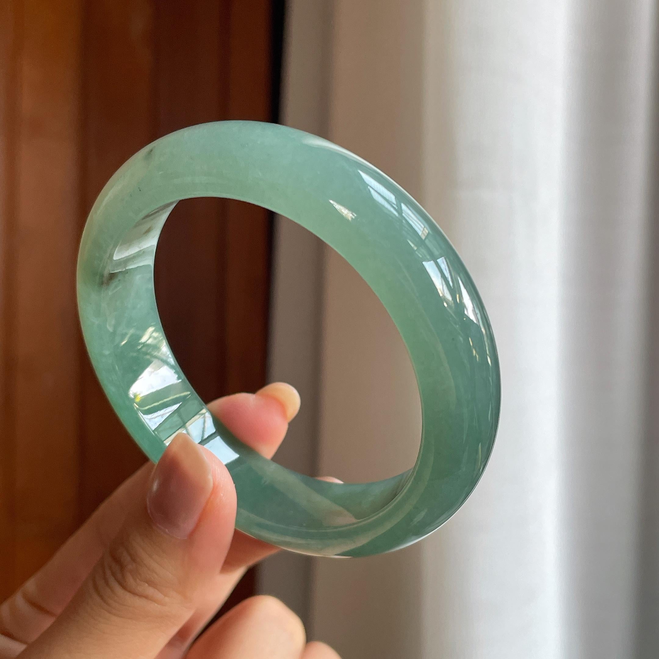 糯冰种湖水绿翡翠平安镯（59mm）（yc415361）