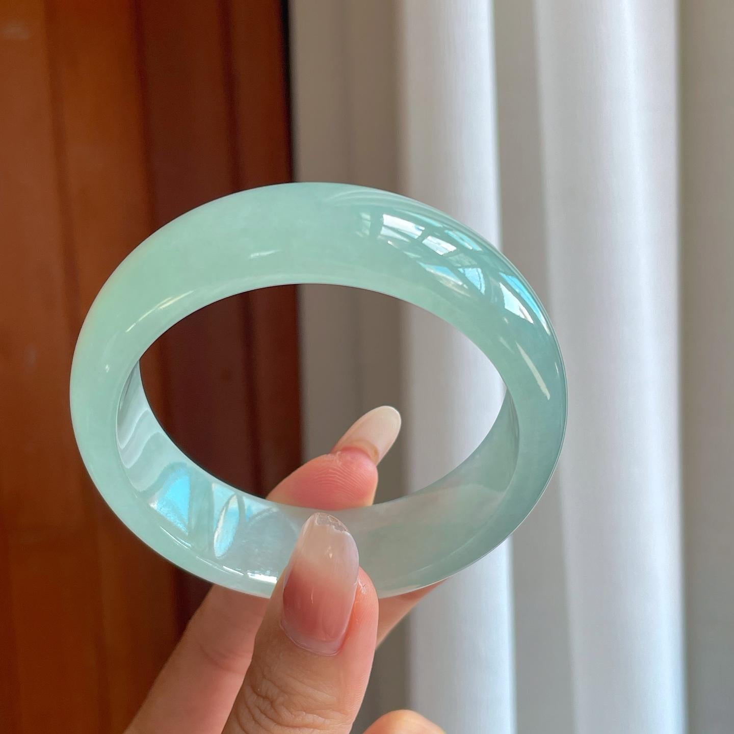 糯冰蓝晴底宽版翡翠平安镯（58mm）（yc274559）