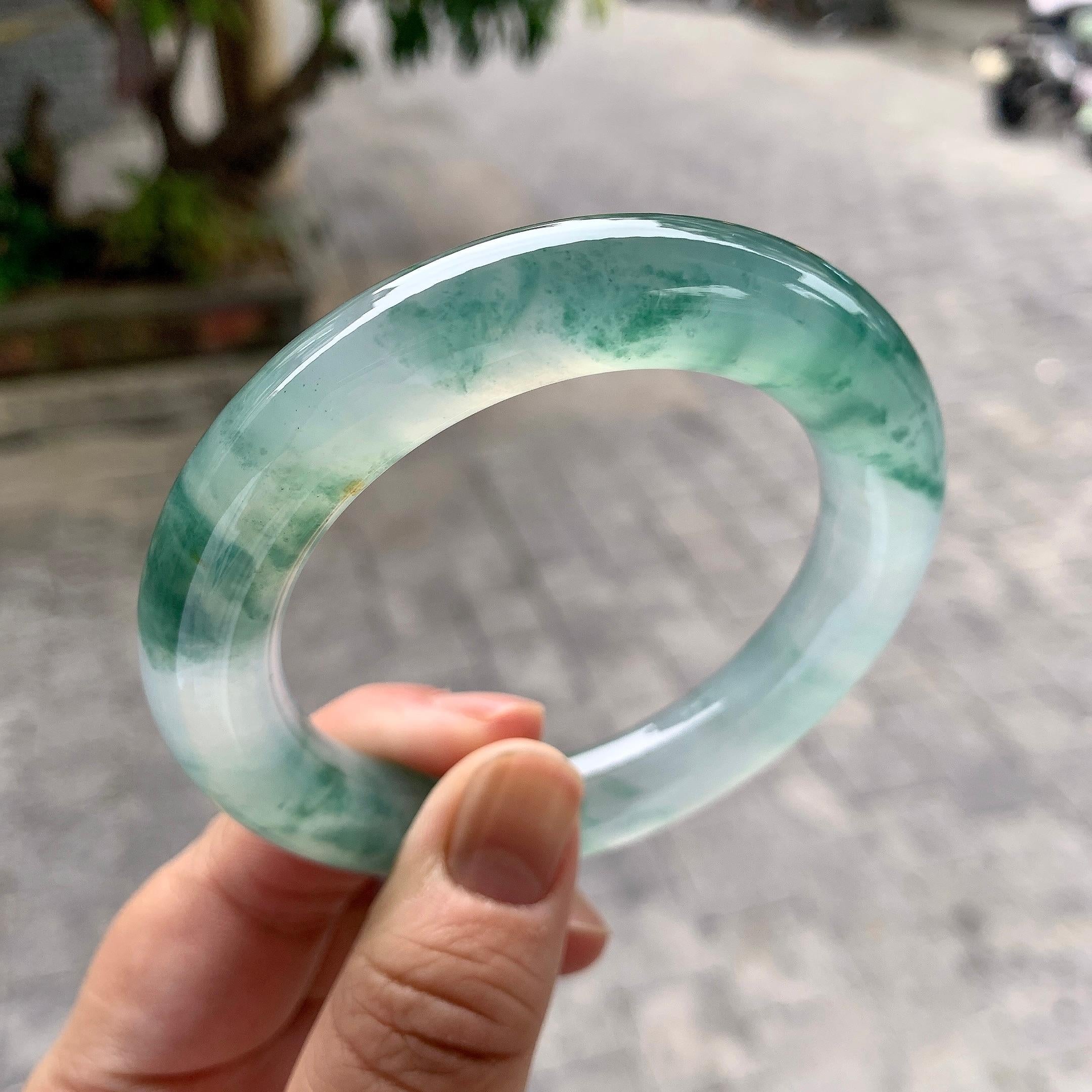 冰种飘花圆条手镯（55.8mm）（yc228026）