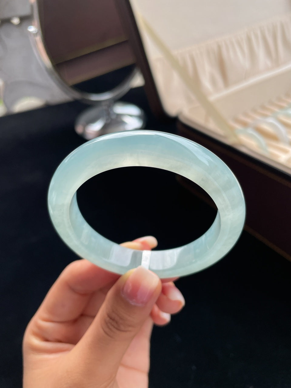 冰种蓝晴底正圈翡翠手镯（55mm）（yc013665）