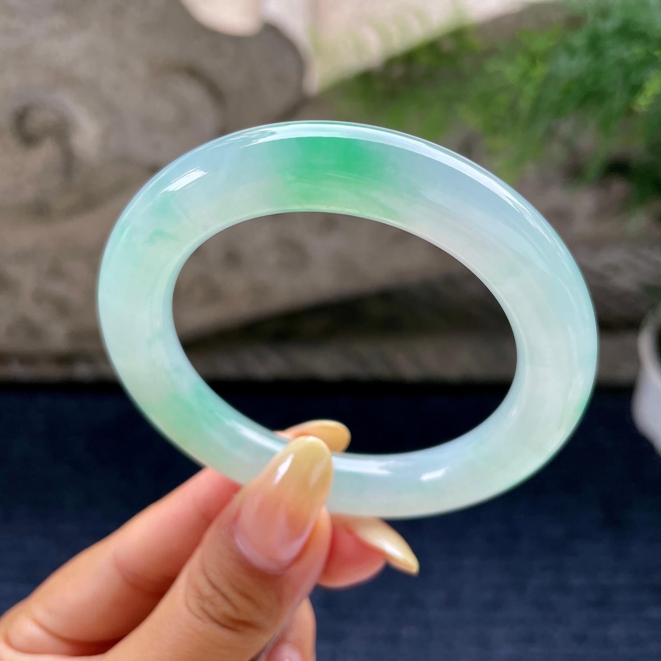 小圈口 糯冰种飘绿花圆条手镯53.4圈 天然缅甸A货翡翠（yc489319）