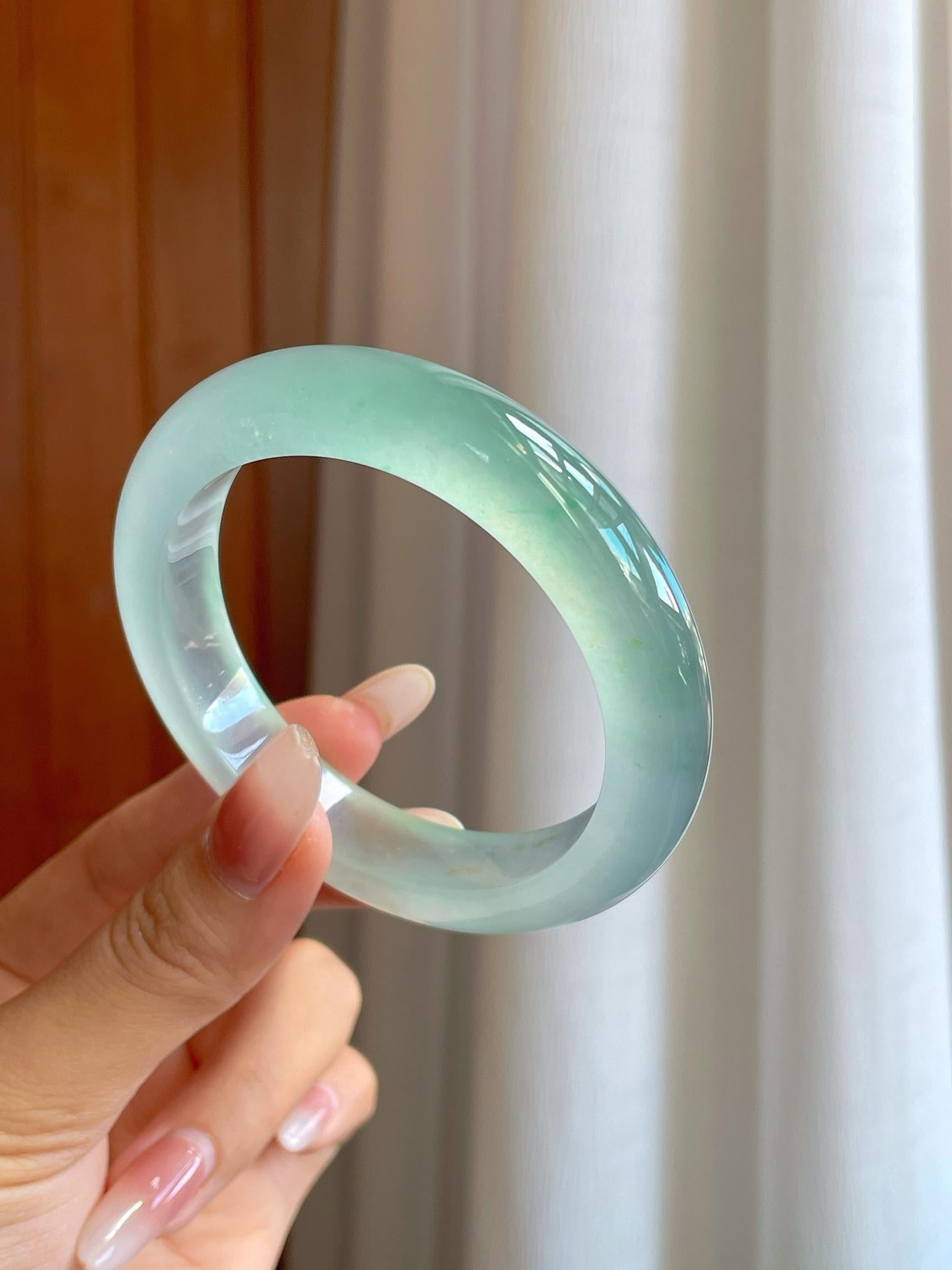 冰玻种带色翡翠平安镯（58.5mm）（yc269014）