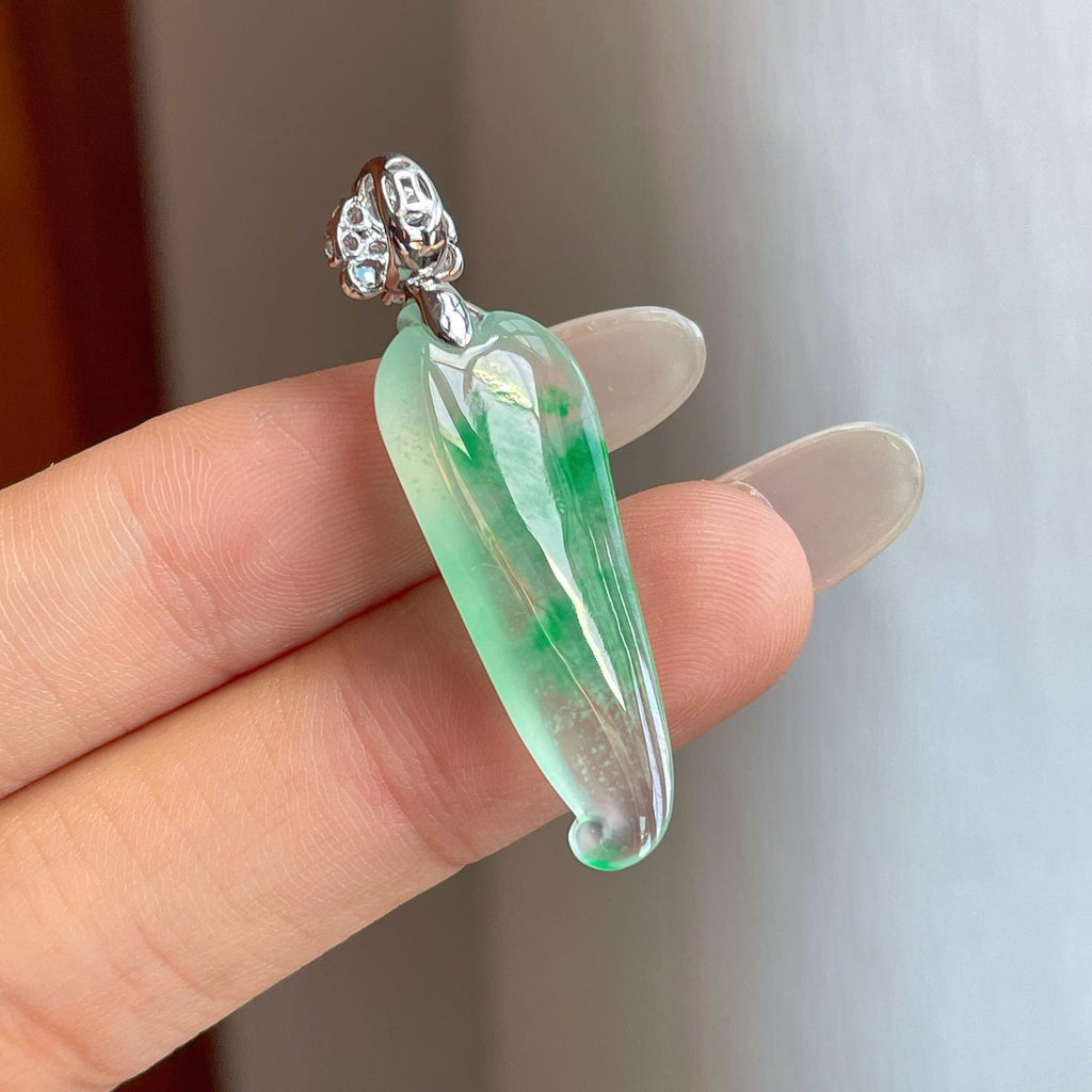 18k金钻镶冰种飘花翡翠福瓜（yc265203）