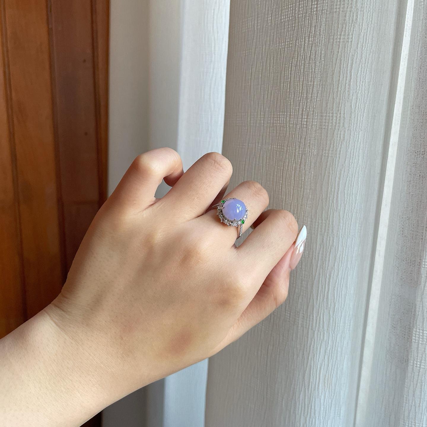 18k金钻镶糯冰种紫罗兰翡翠蛋面戒指（yc266567）