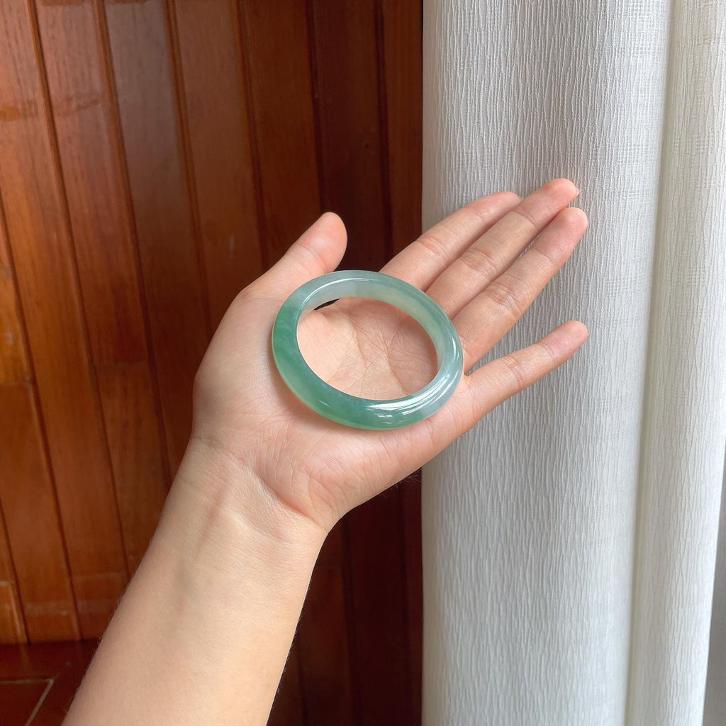冰种湖水绿翡翠平安镯（52mm）（yc397212）