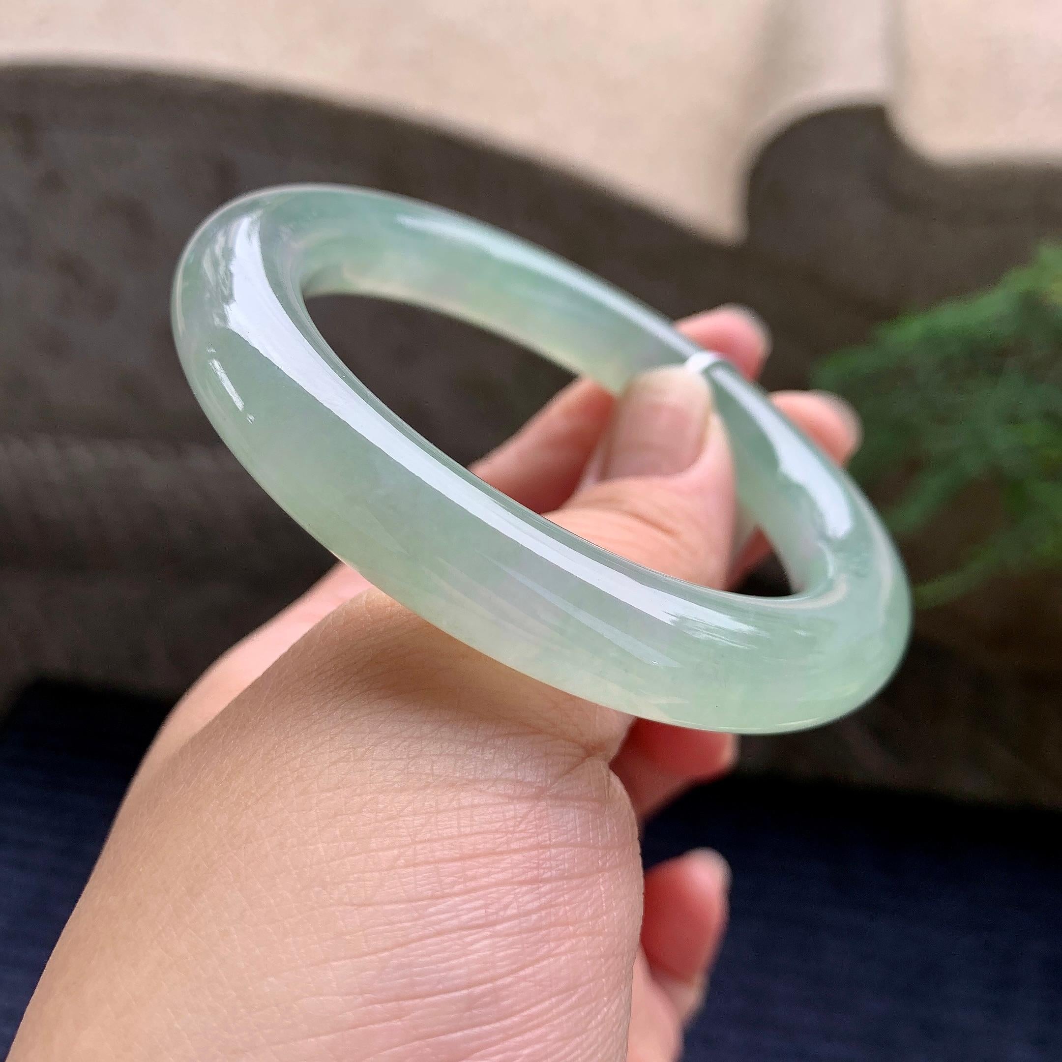 糯冰种晴水圆条手镯（54mm）（yc267242）