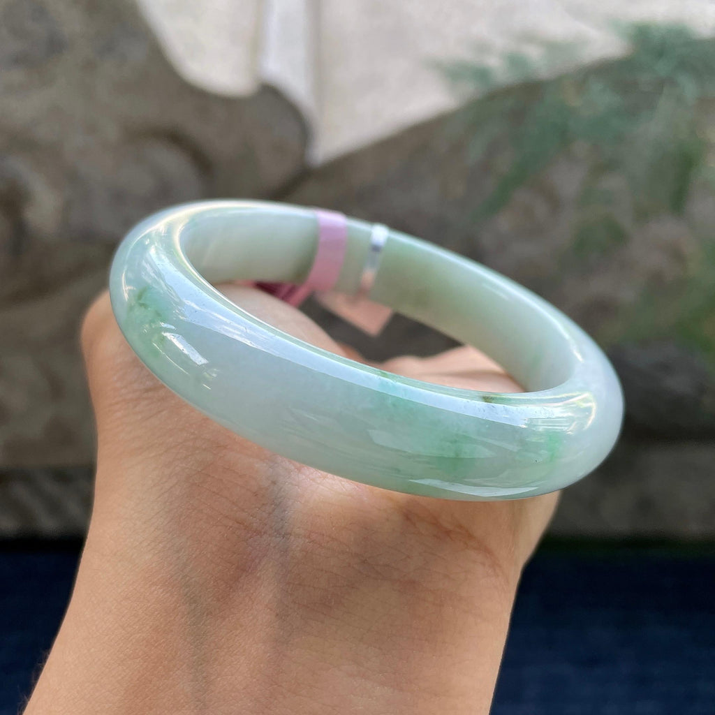 糯种晴底飘绿正圈平安镯55.1圈      天然缅甸A货翡翠（yc425993）