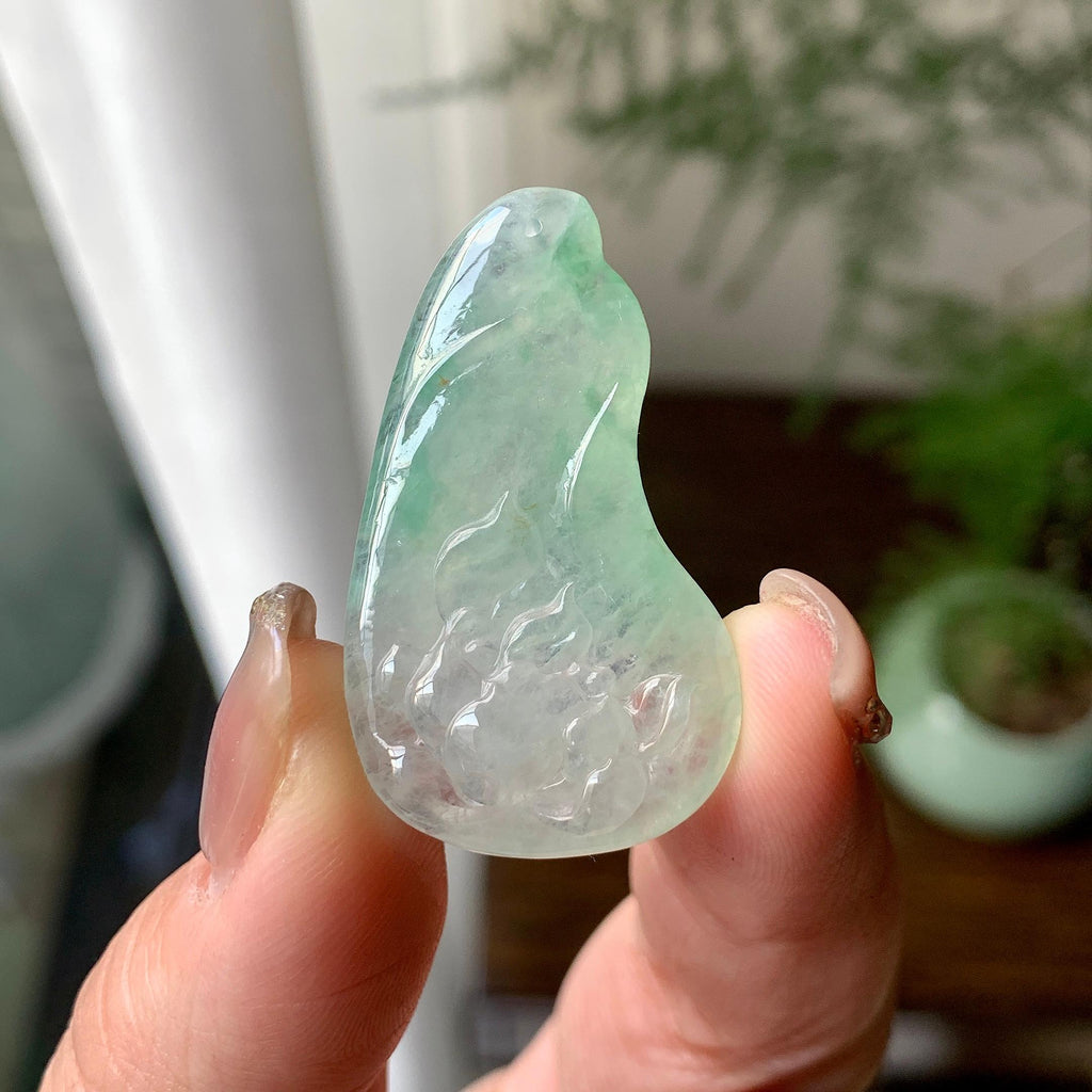 糯冰种淡晴底荷花挂件（yc284456）