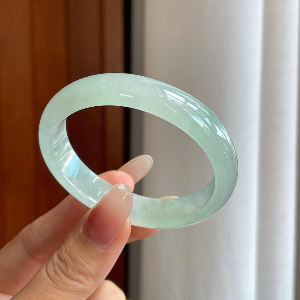 糯冰晴底翡翠贵妃手镯（52.8mm）（yc270324）