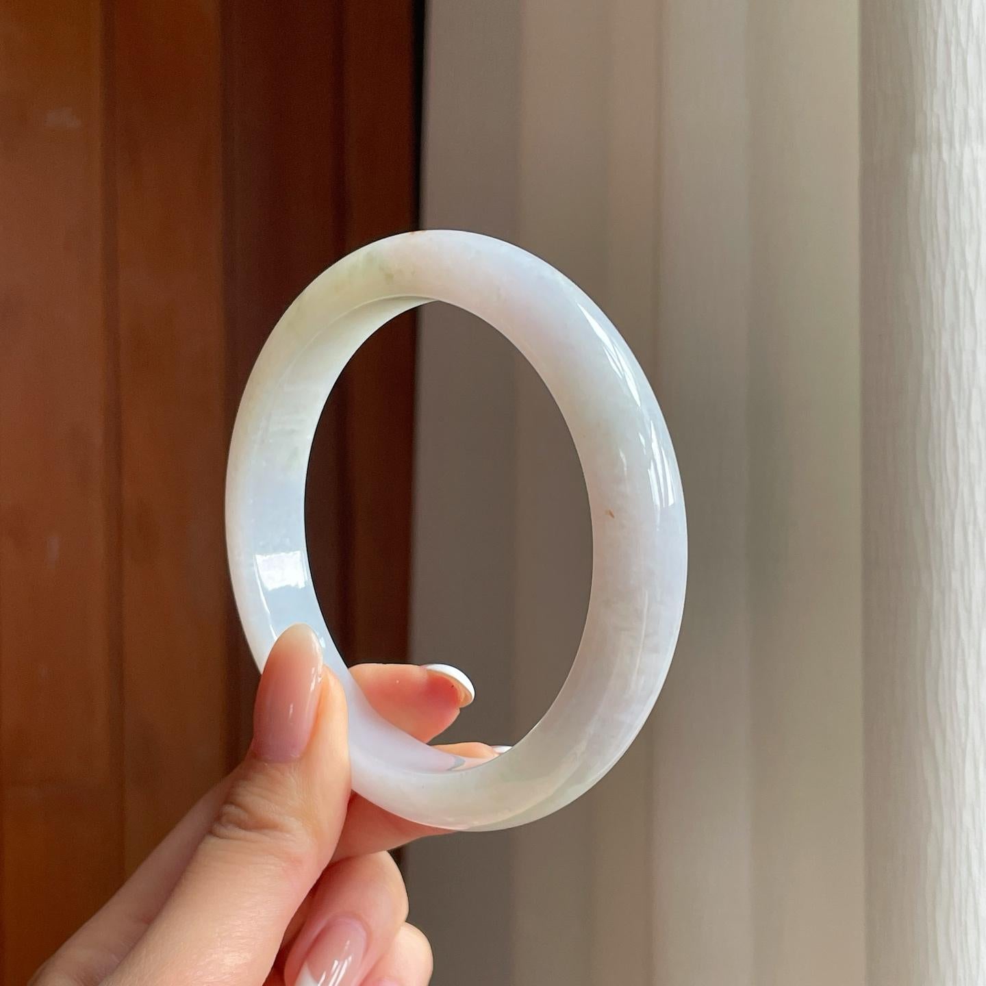 糯冰淡底色翡翠平安镯（65.7mm)（yc378045）