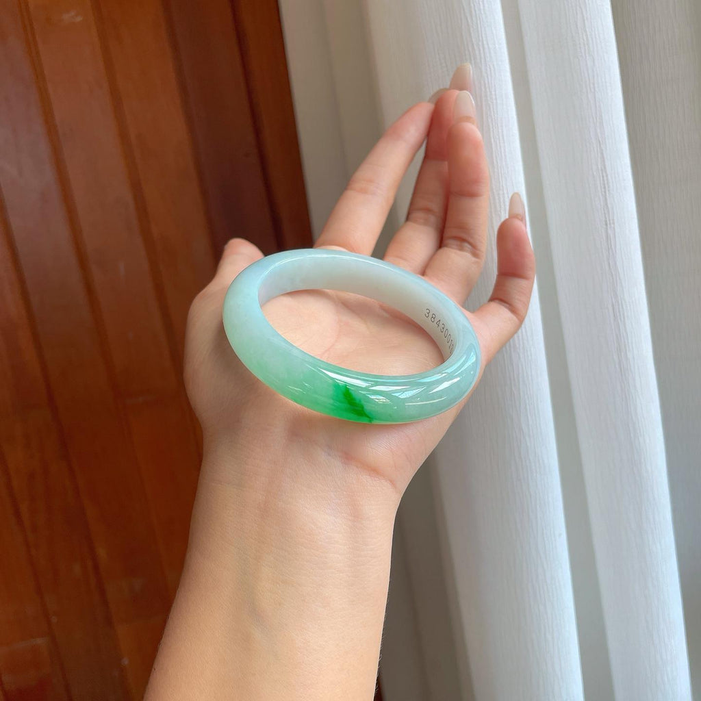糯冰带色翡翠平安镯（57mm）（yc274557）