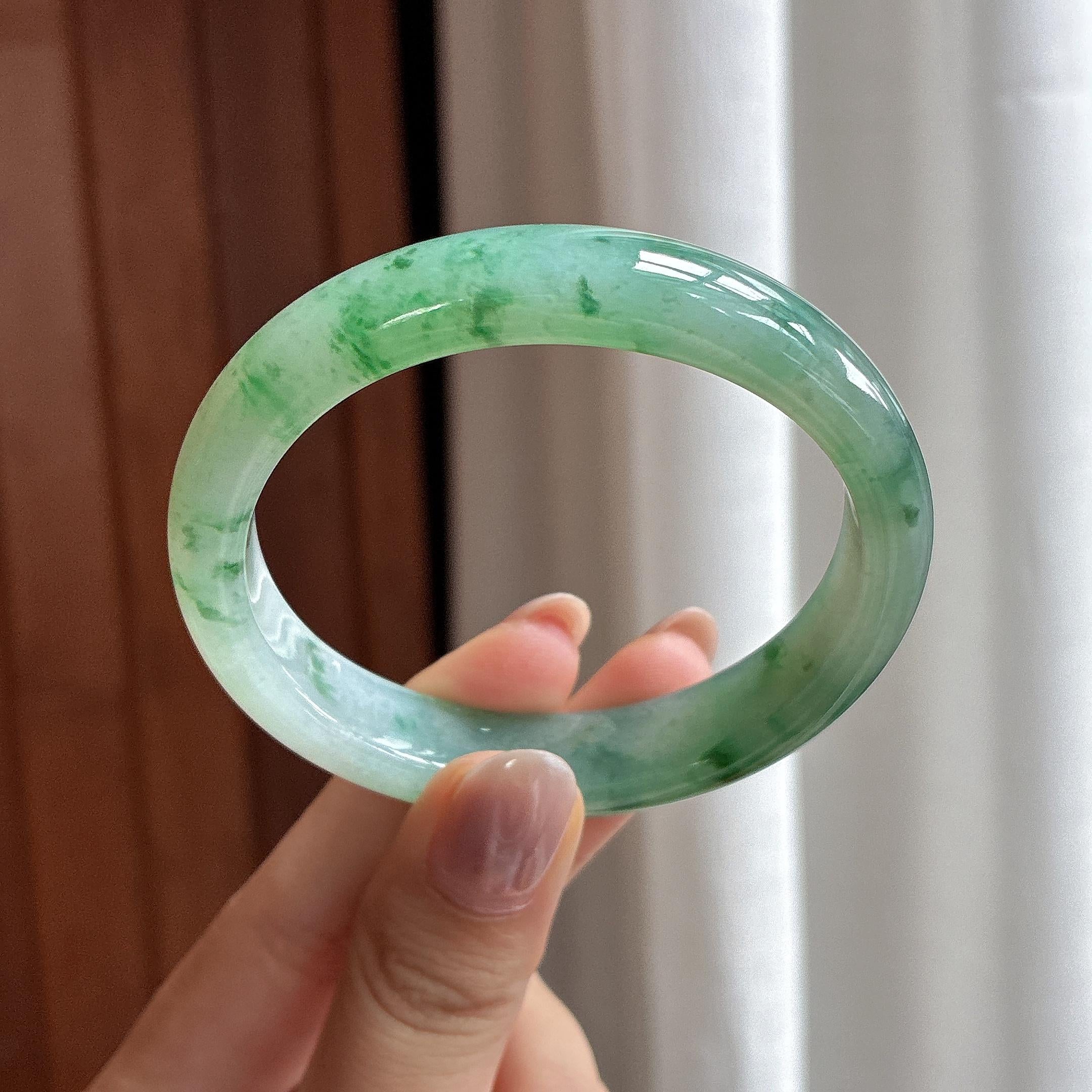 糯冰飘花贵妃镯 54圈 天然缅甸A货翡翠（yc525802）